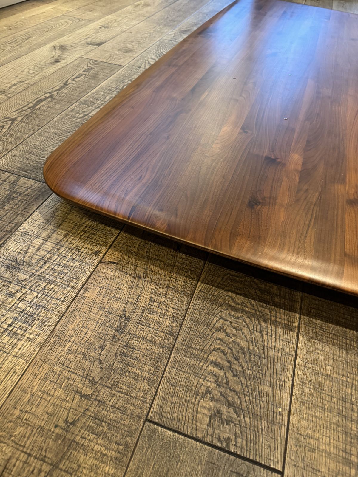 La Redoute A Am.Pm Comoé Solid Walnut Dining Table (Seats 8) photo furniture