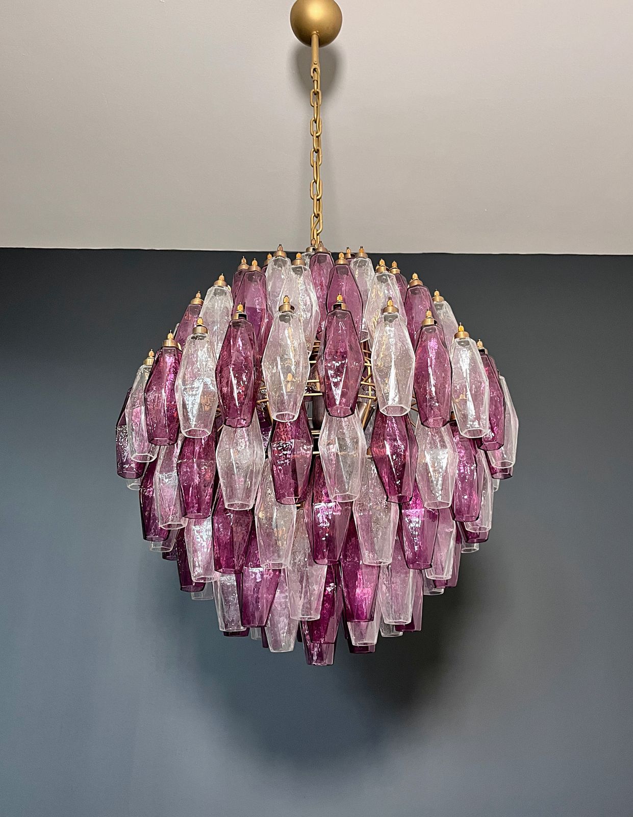 Amazing Spherical Murano Poliedri Candelier   140 Poliedri Trasparent And Amethyst photo furniture