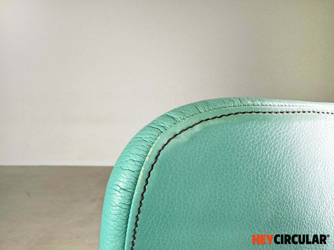 photo furniture Original Moroso Armchair Leather Blue Turquoise Patricia Urquiola Swivel