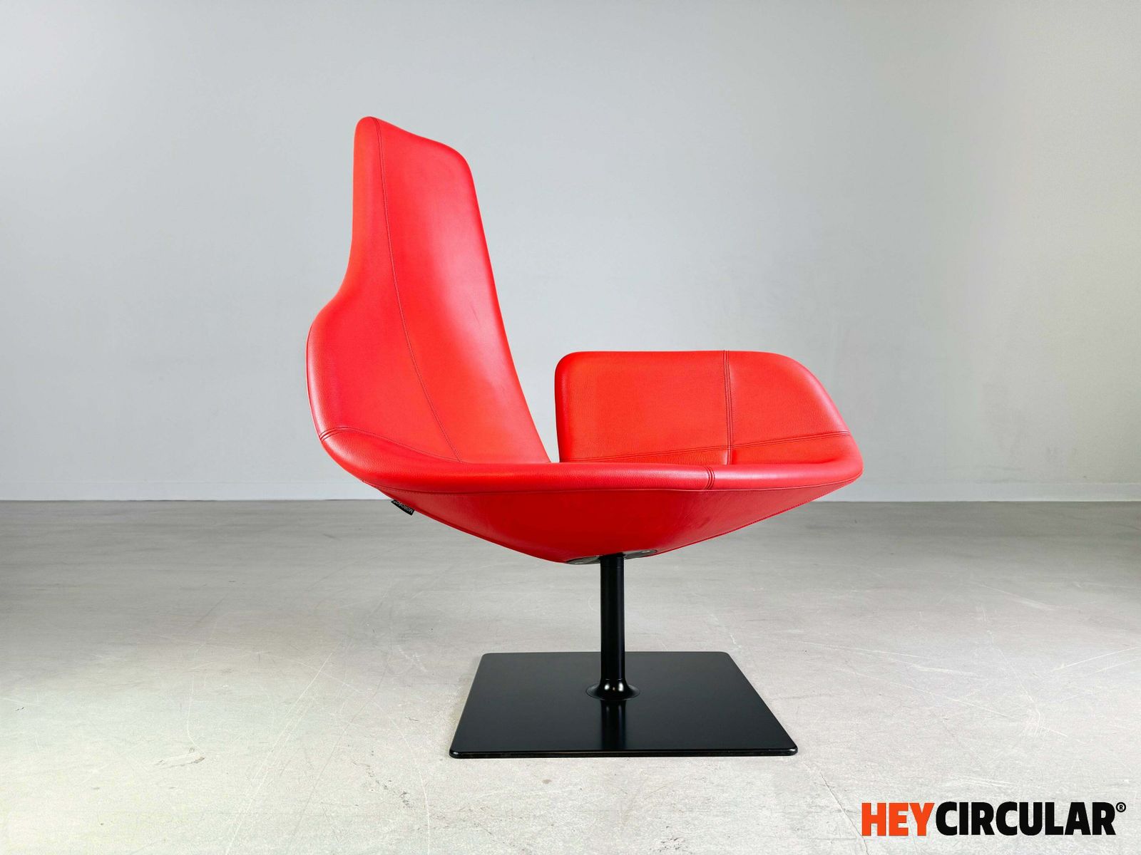 Original Moroso Armchair Leather Red Patricia Urquiola Swivel photo furniture