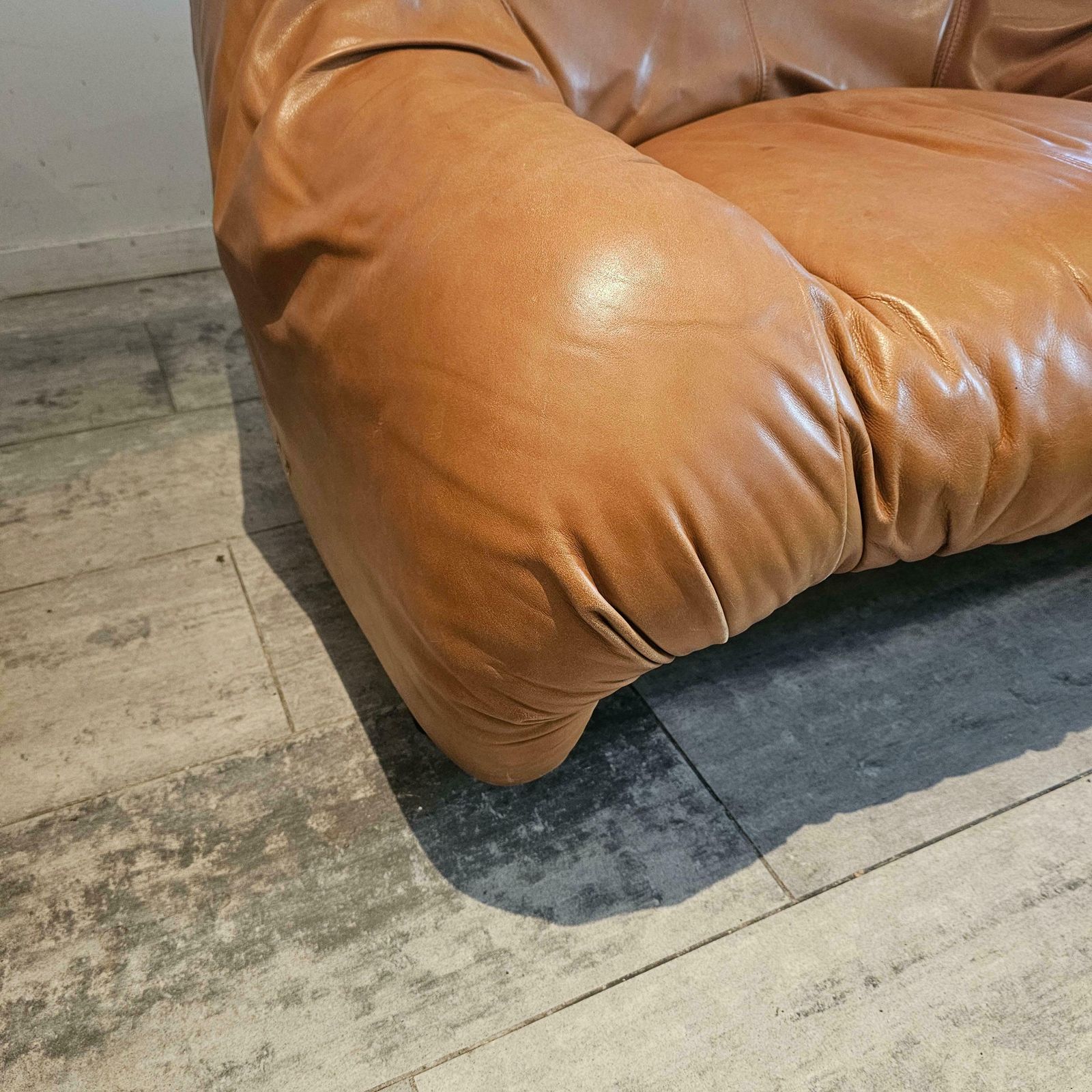 photo furniture Bonanza Two, One Seat Sofa's By Afra & Tobia Scarpa, For C&B, Italy, 1970's