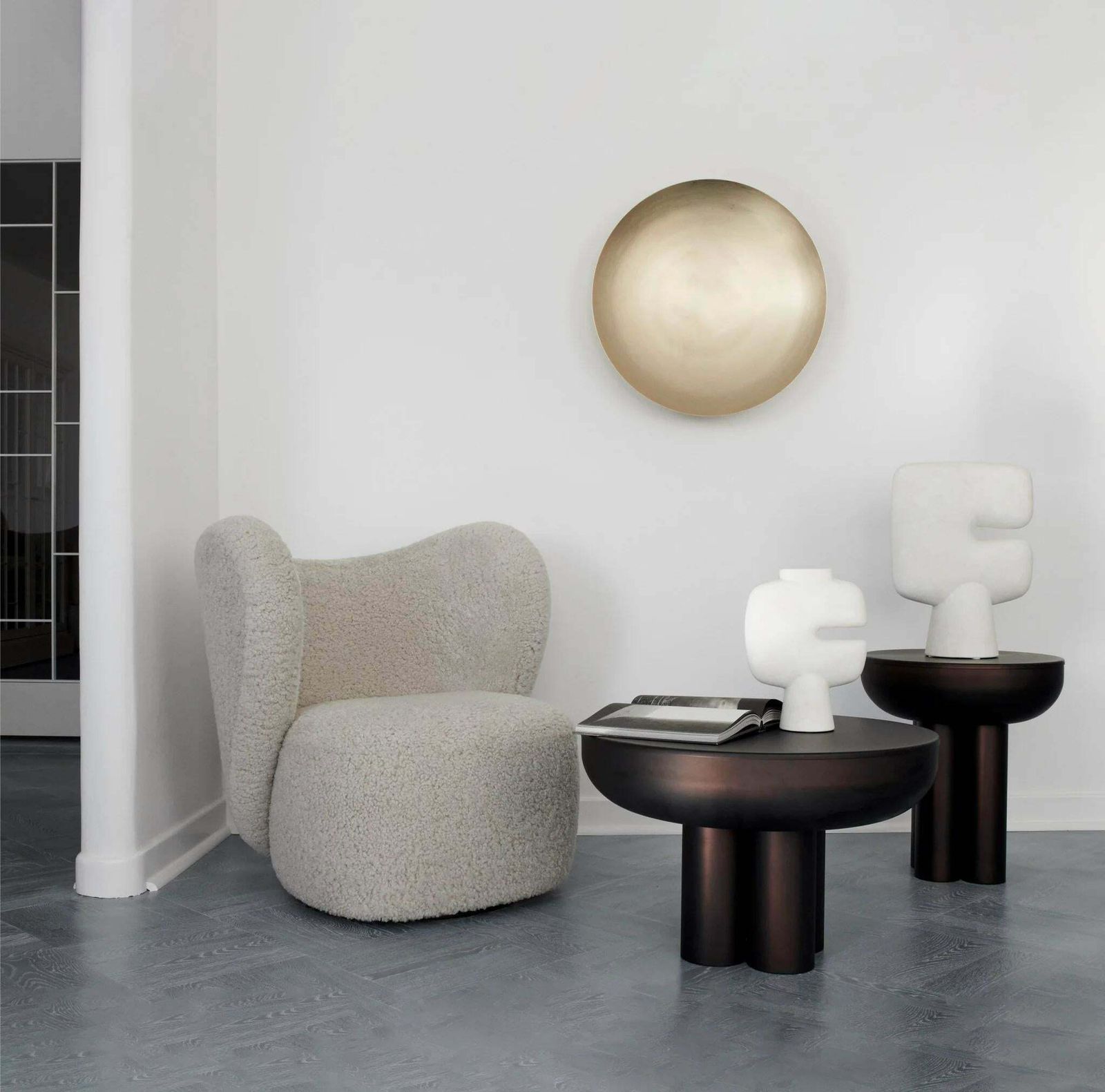 Burnt Black Coffee Table, End Of Sofa Model Crown, Coffee Table In Aluminium. photo vintage