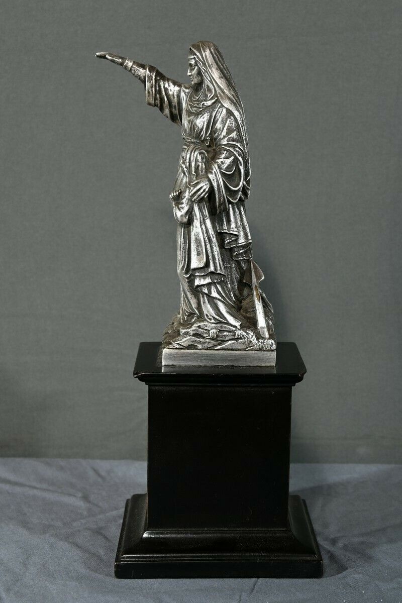 photo for sale “Saint Anne And The Virgin” Statuette In Silver Plated Metal, By Guillonneau – Late 19th Century