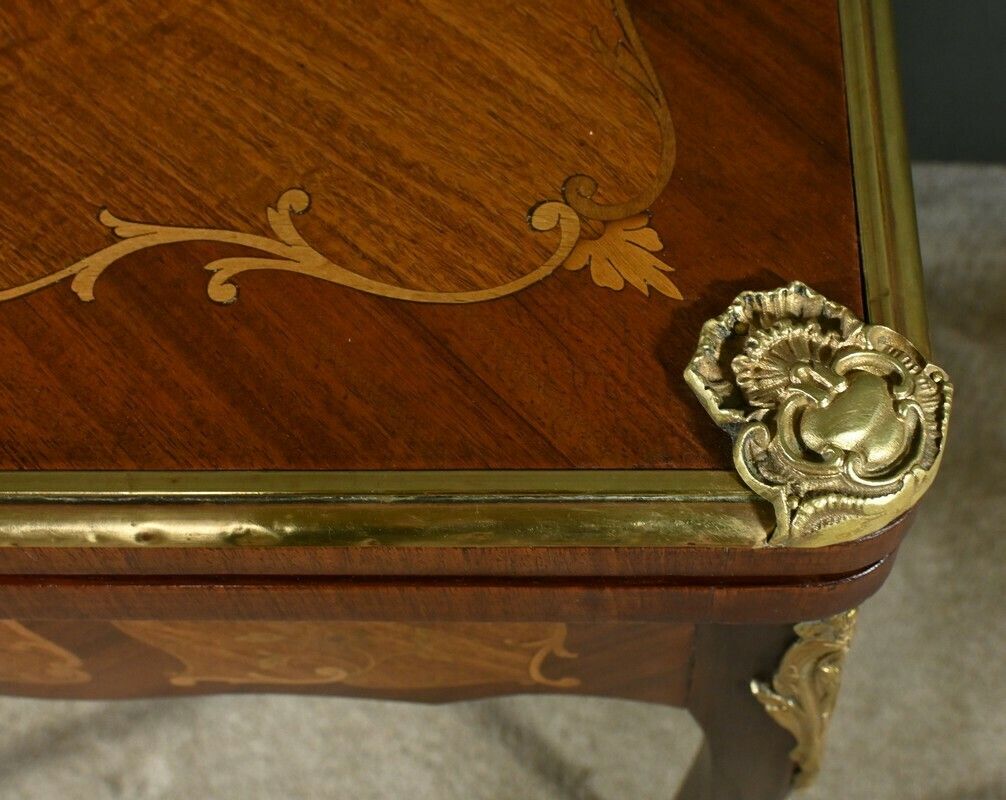 2230.0 Mahogany Games Table, Louis XV/Louis XVI Transition Style – Late 19th Century photo