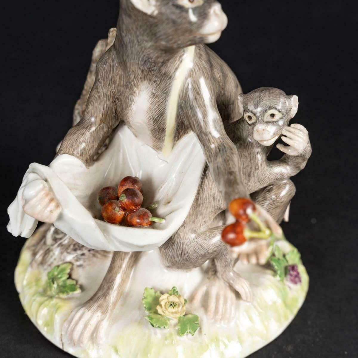 An 18th Century Meissen Porcelain Subject Representing A Monkey And Its Young. photo vinterior