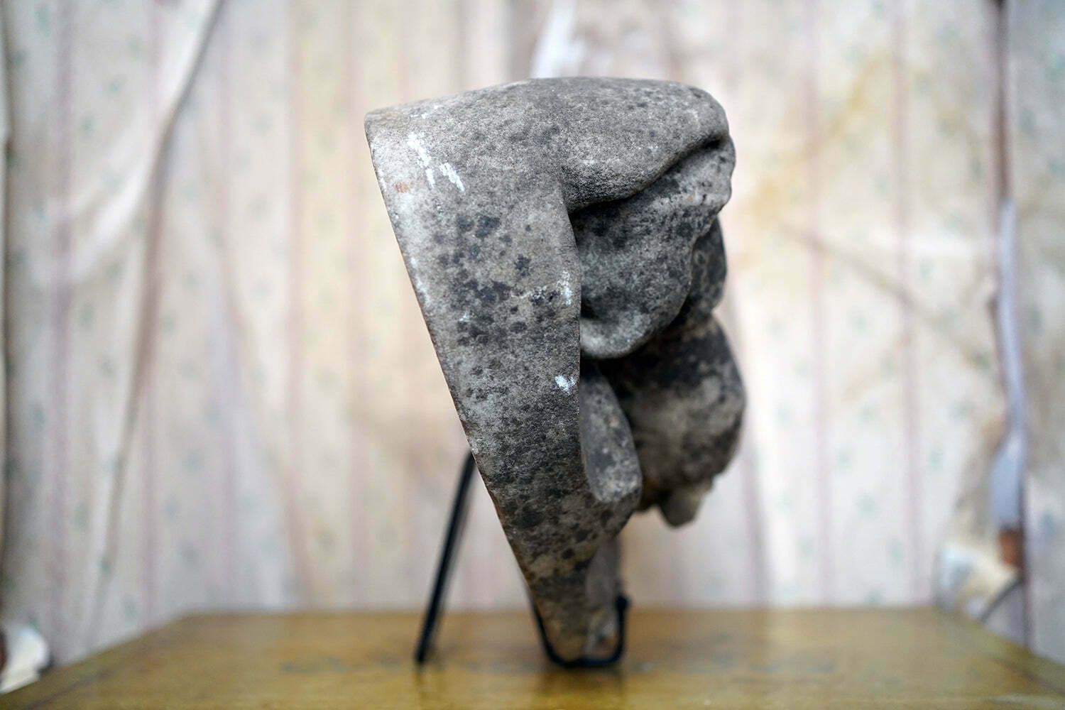 A Finely Carved Marble Study Of A Pair Of Hands By Frederick Hawkins Piercy C.1880 photo vinterior