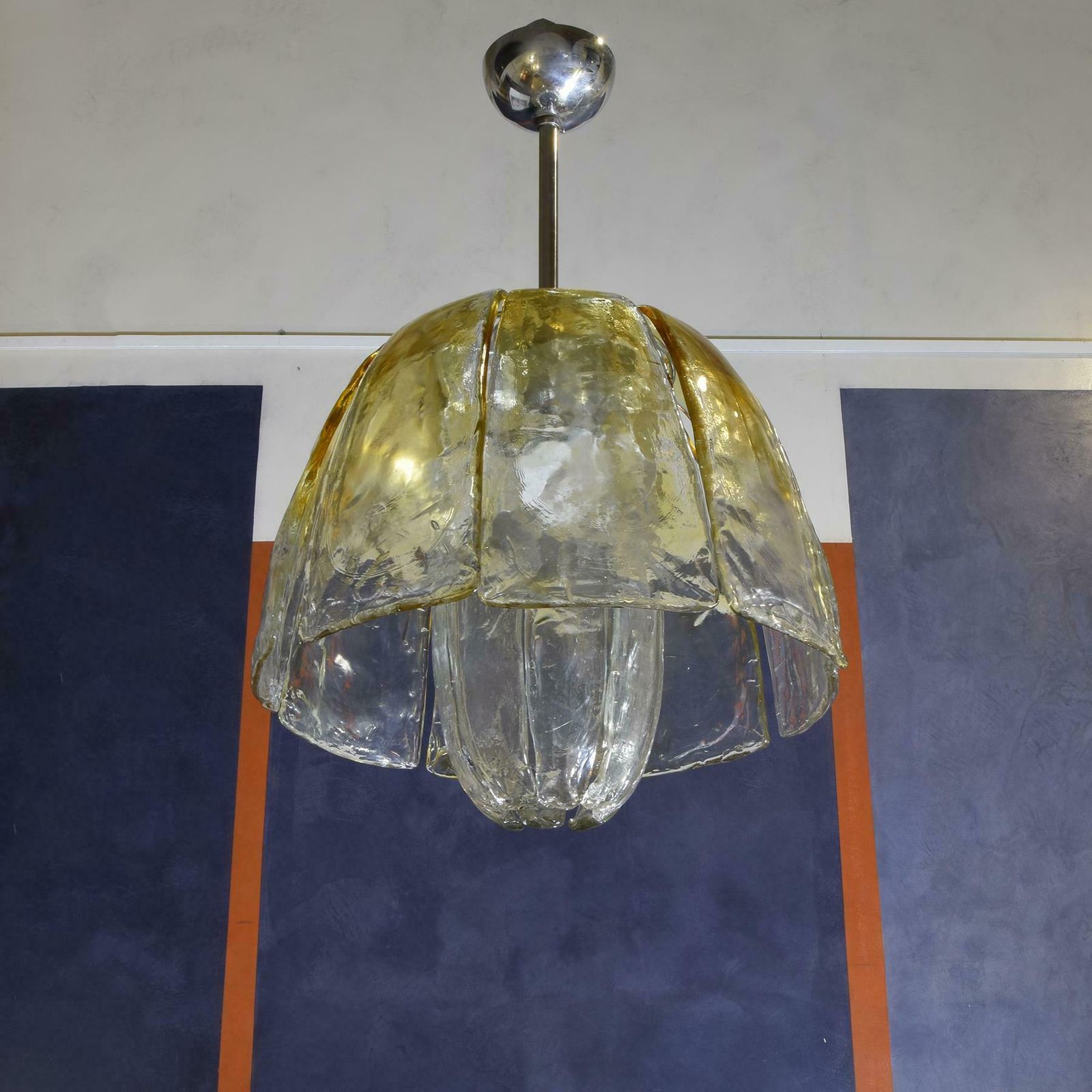 1970s Murano Glass Suspension Chandelier. photo vinterior