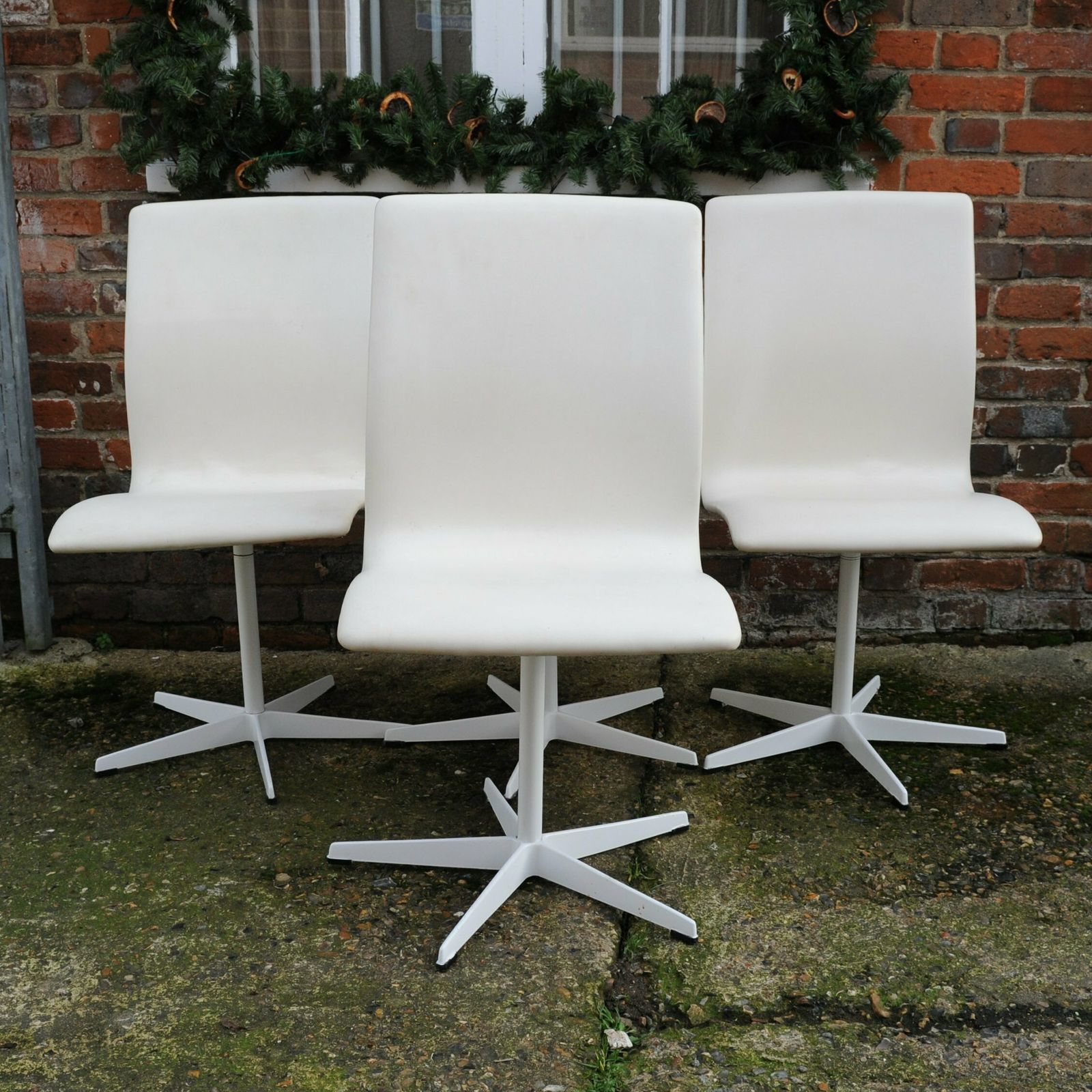 3775.0 'Oxford' Swivel Chairs In White By Arne Jacobsen For Fritz Hansen, 1965, Set Of 4 photo