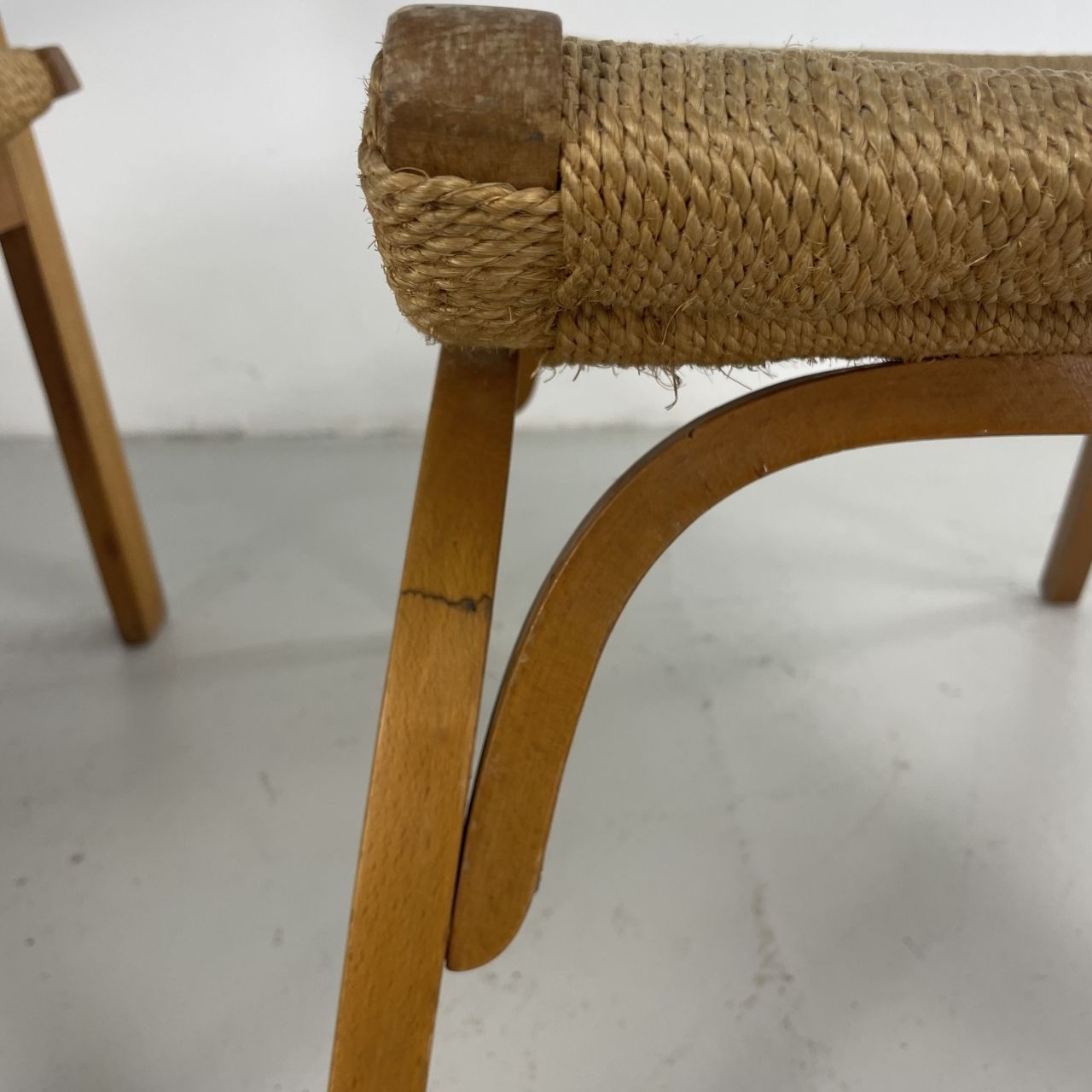 photo furniture Mid Century Italian Wood And Chord Lounge Chair With Ottoman