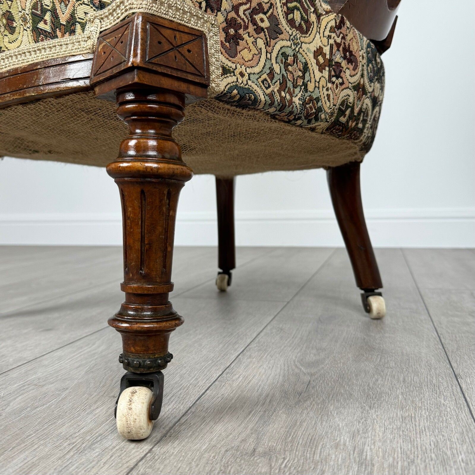 465.0 Antique 19th Century Pair Of Walnut Armchair’s photo