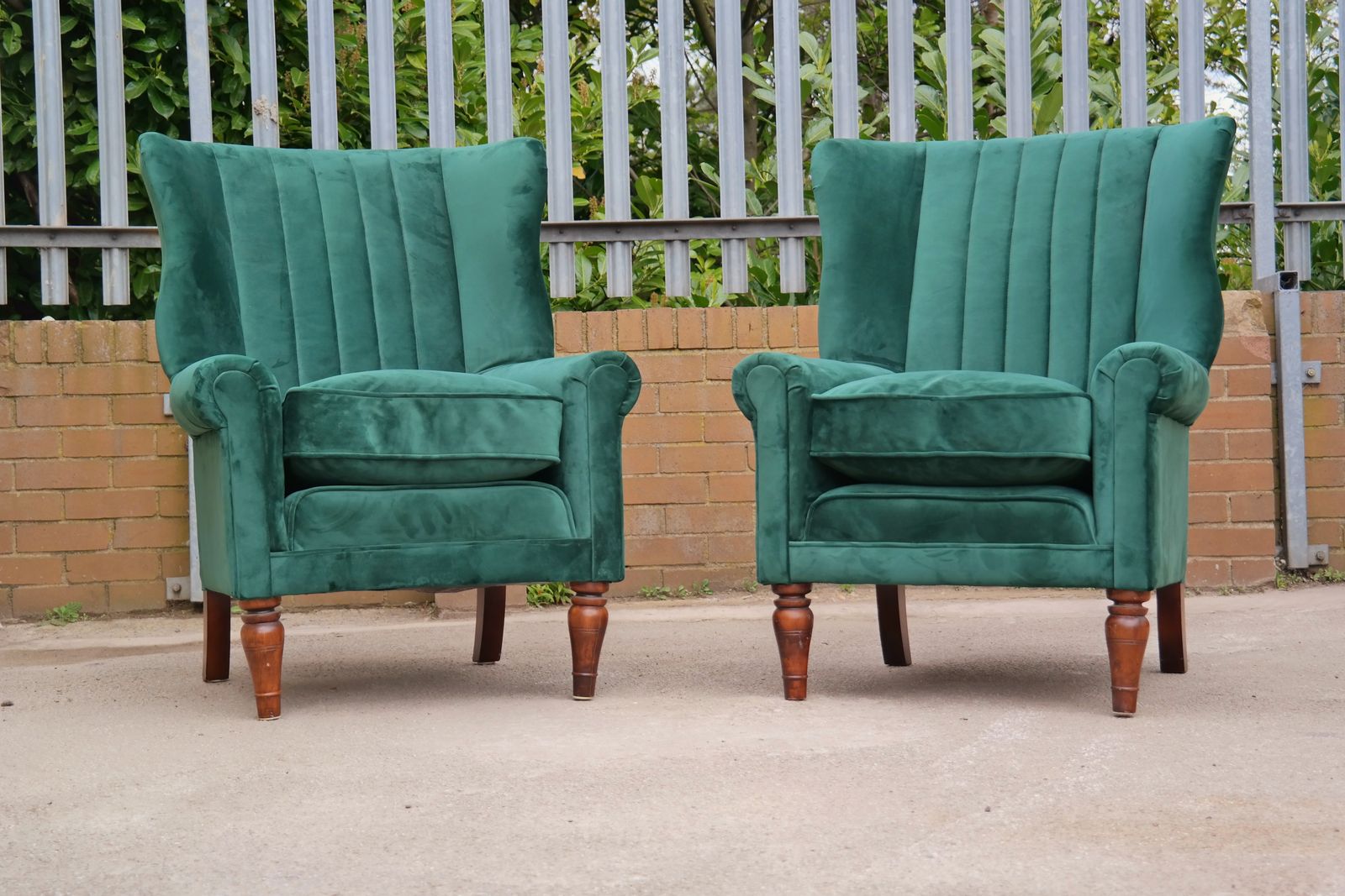Pair Tetrad Dunmore Library Club Armchairs Velvet Bottle Green photo furniture