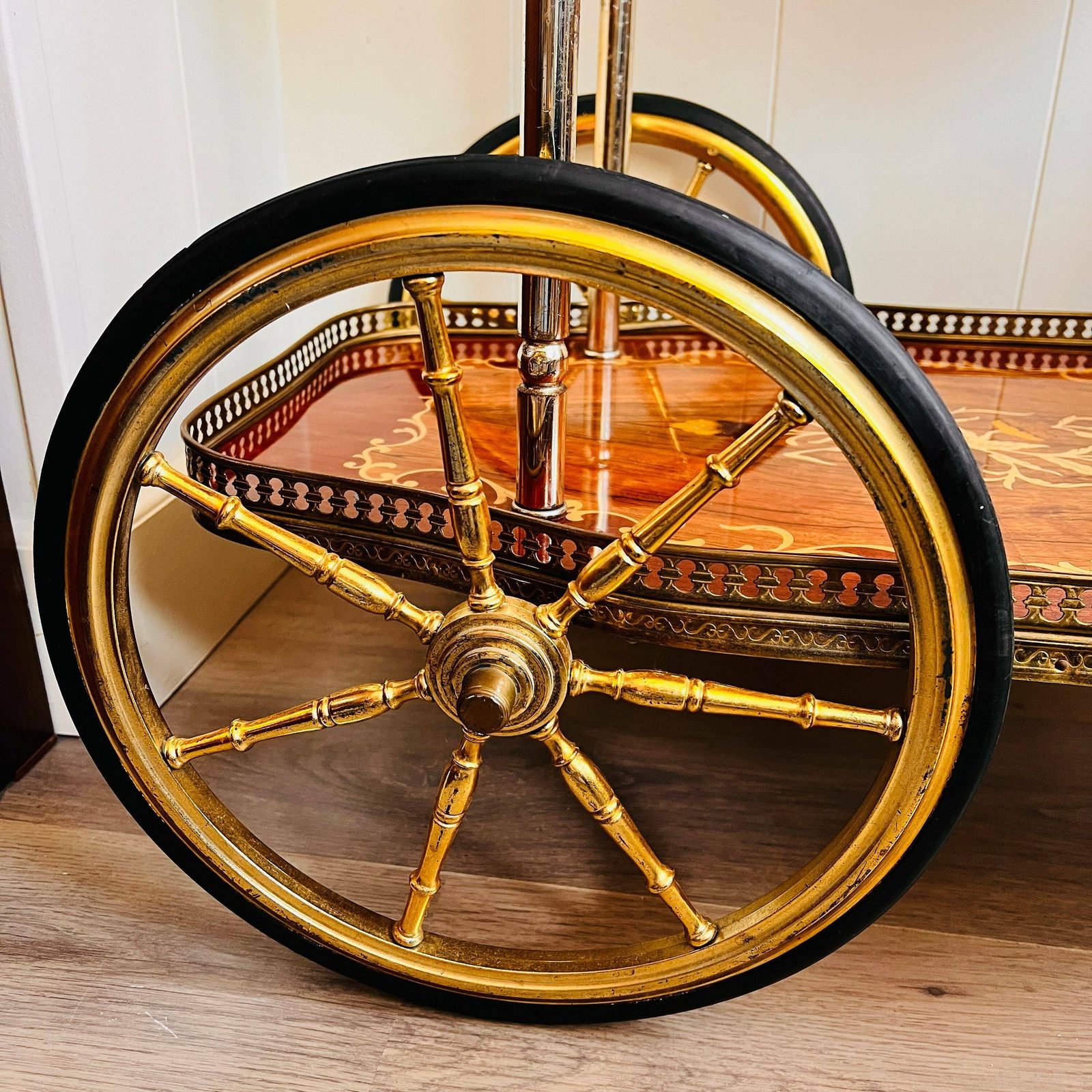 Elegant Hollywood Regency Vintage Bar Cart Featuring Italian Marquetry Inlay 1960s photo vinterior
