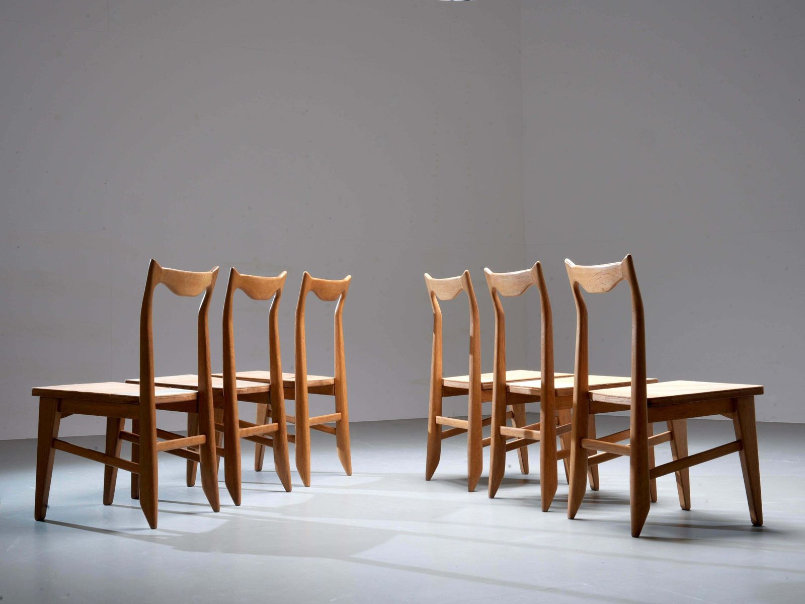 Set Of 6 Guillerme Et Chambron Dining Chairs In Oak, France, 1960's photo vinterior