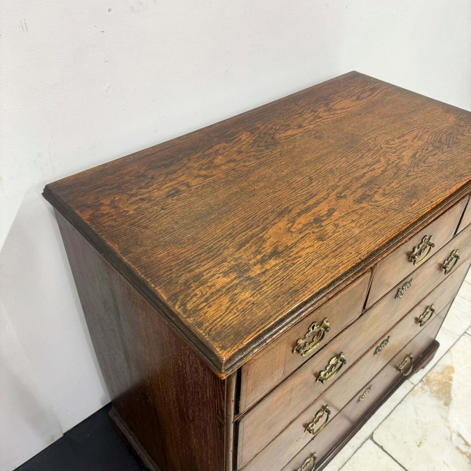 Antique 18th Century Oak And Walnut Chest Of Drawers photo vinterior
