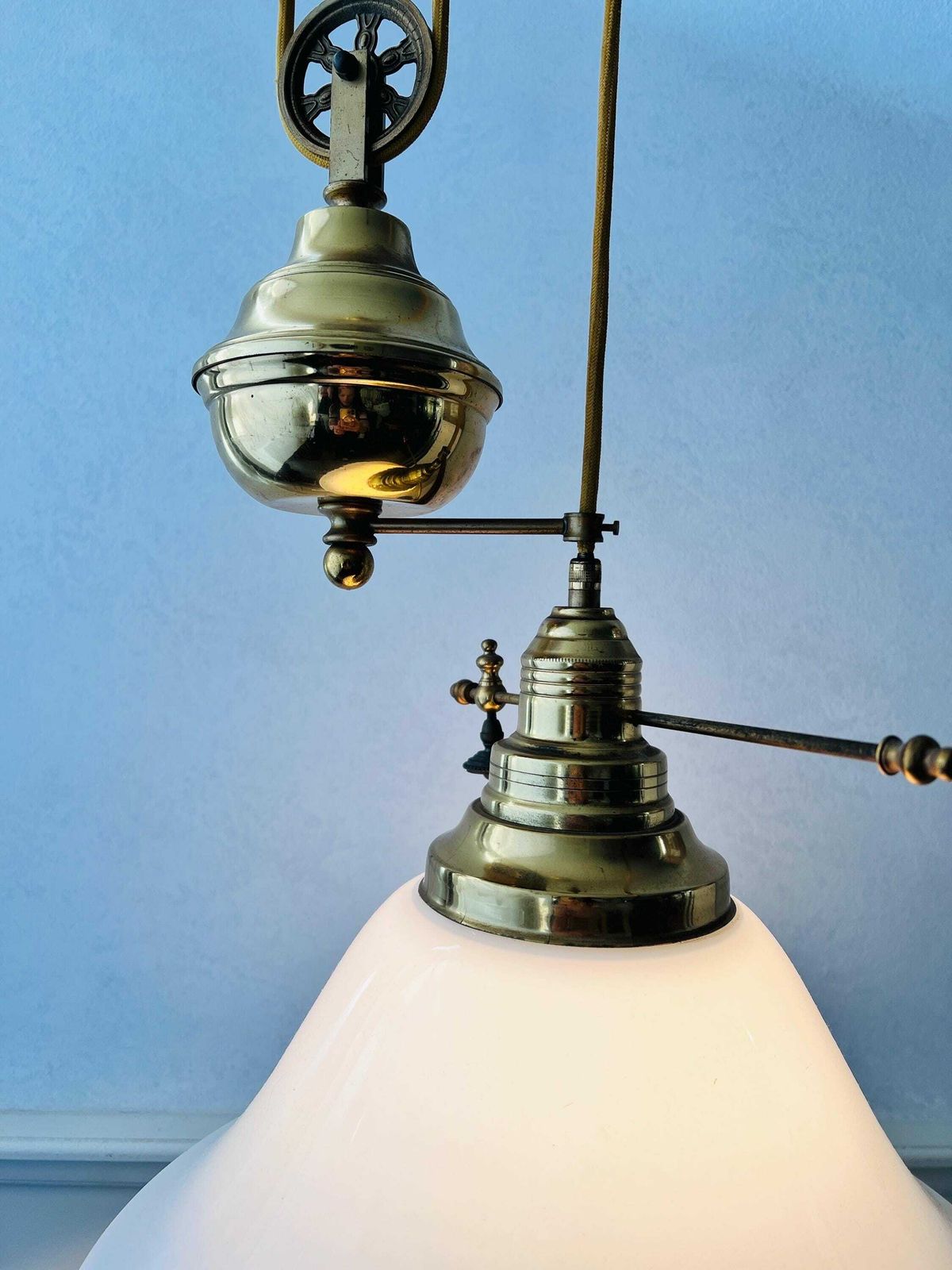 Vintage Messing Hanglamp Met Treksysteem photo for sale