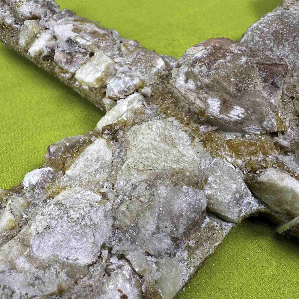 100.0 Handcrafted Ornamental Sword Made With Stones photo