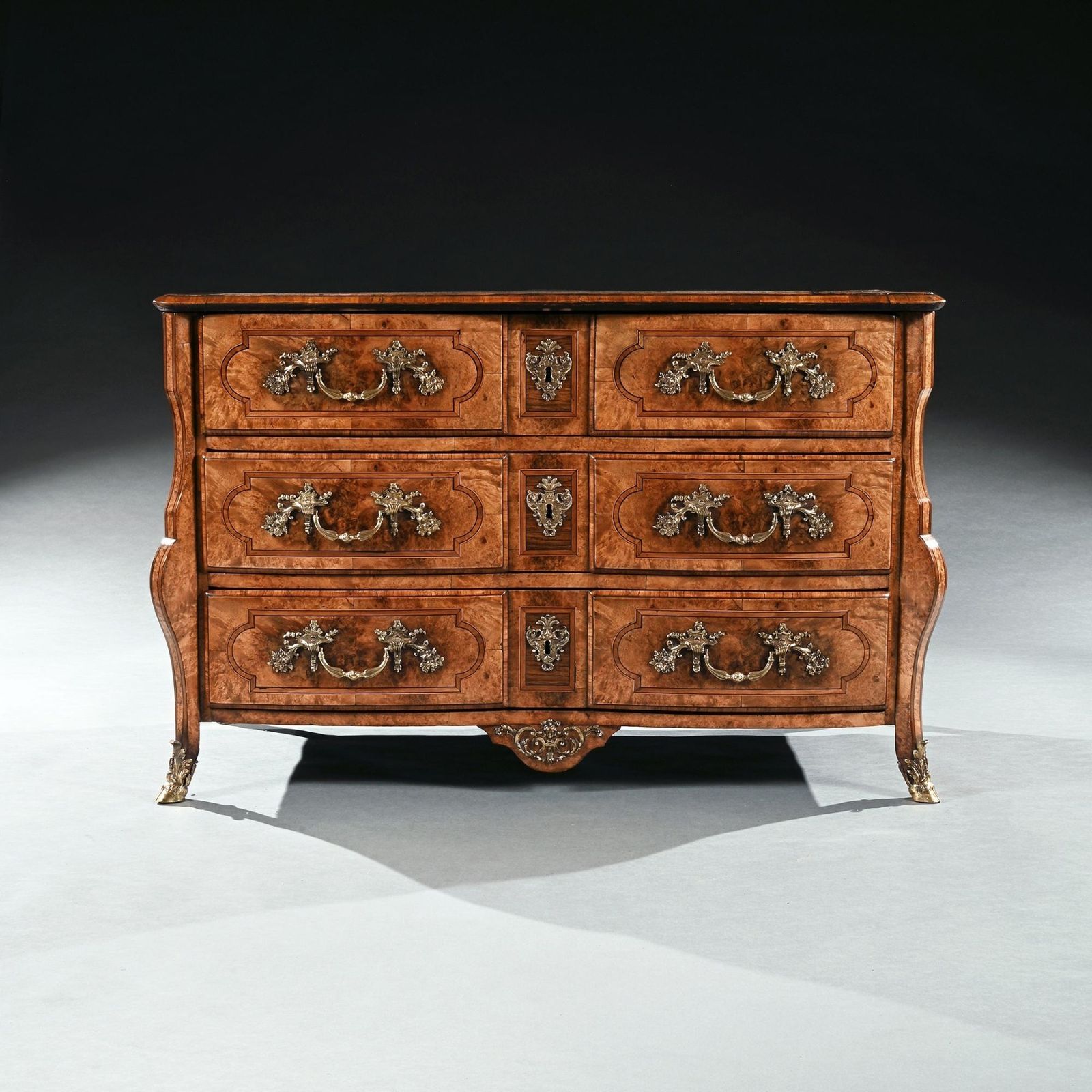 Early 18th Century Regence Burr Maple Commode Attributed To Thomas Hache Of Grenoble photo buy