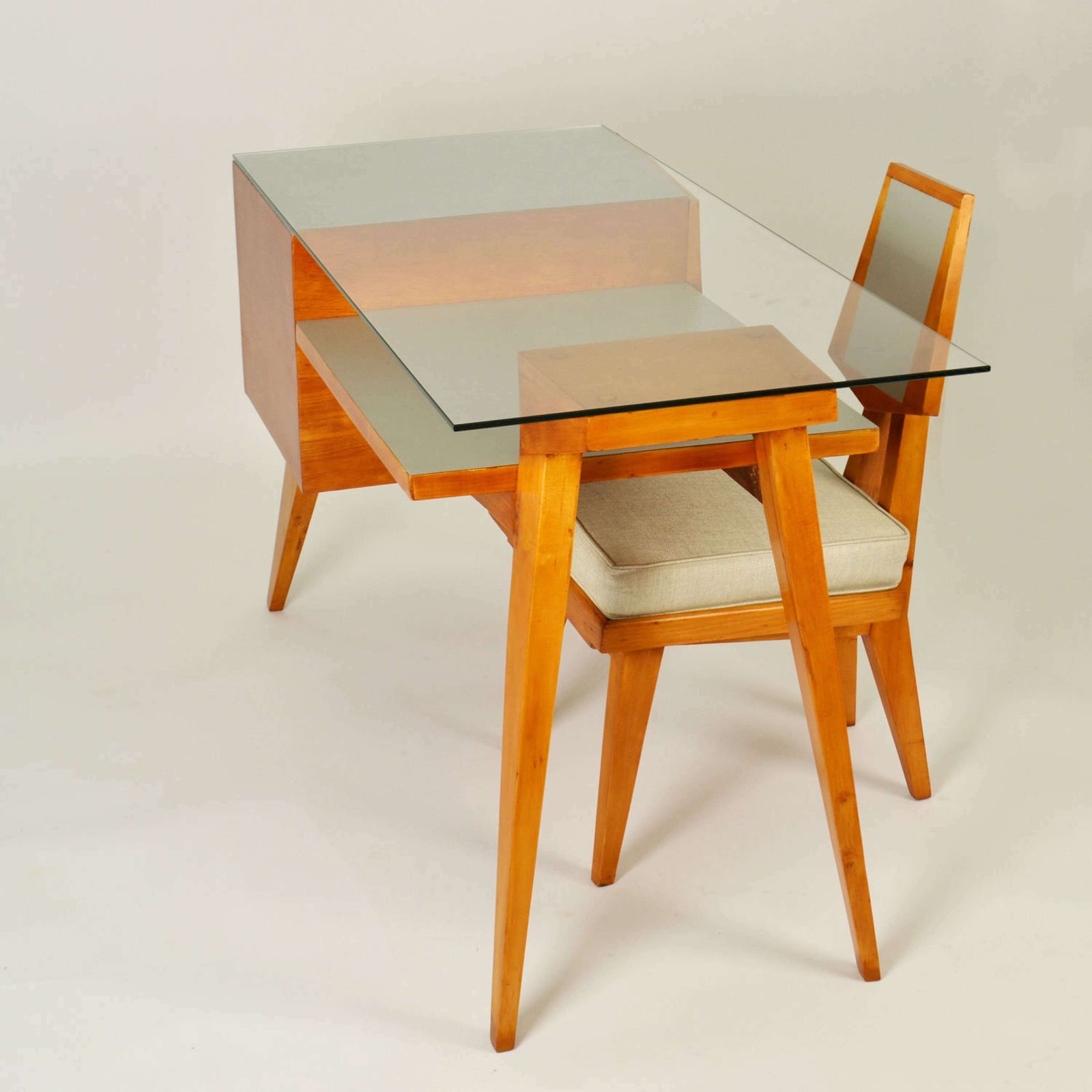 photo for sale Italian 1950's Desk And Chair In The Manner Of Gio Ponti