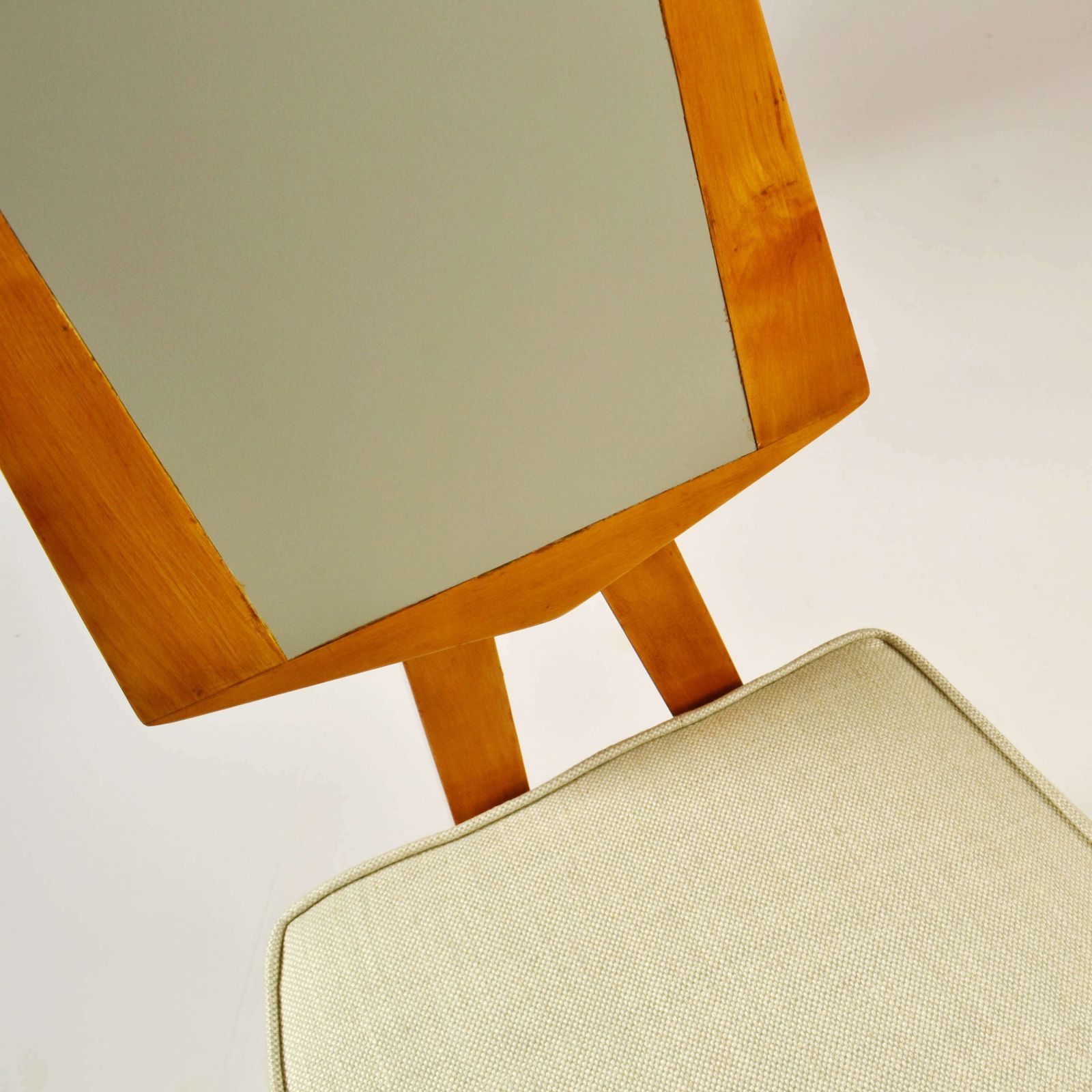photo vintage Italian 1950's Desk And Chair In The Manner Of Gio Ponti