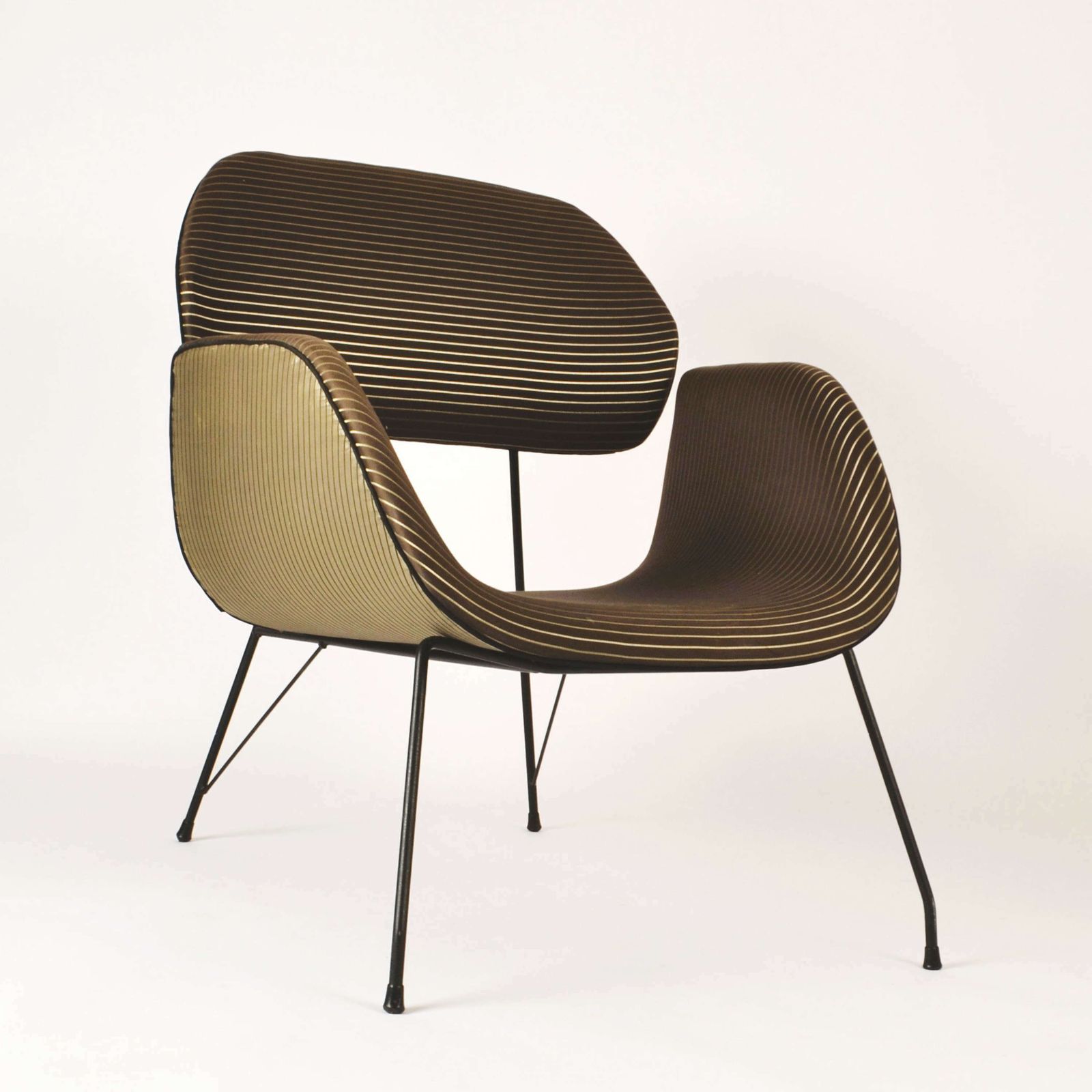 Furniture Pair Of Modernist Lounge Chairs On Metal Legs, Carlo Hauner & Eisler photo