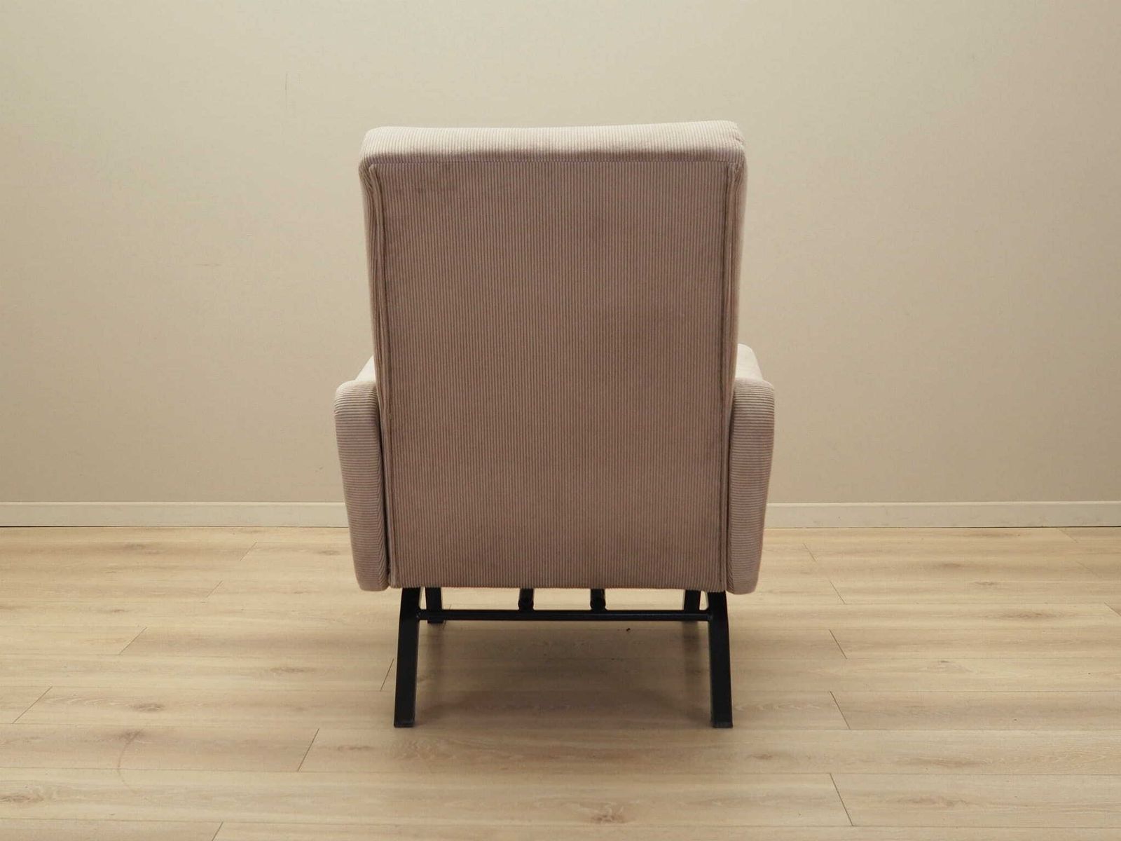 Adjustable Armchair, Italian Design, 1970s, Production: Italy photo vinterior