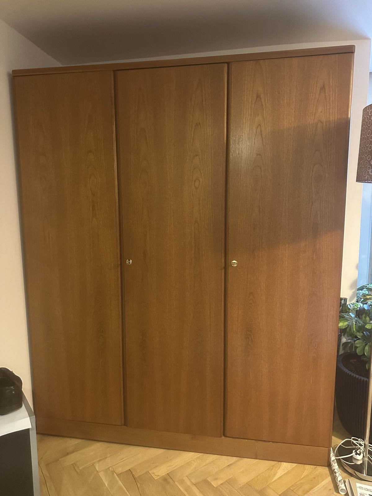 1987 Stag Triple Wardrobe photo for sale