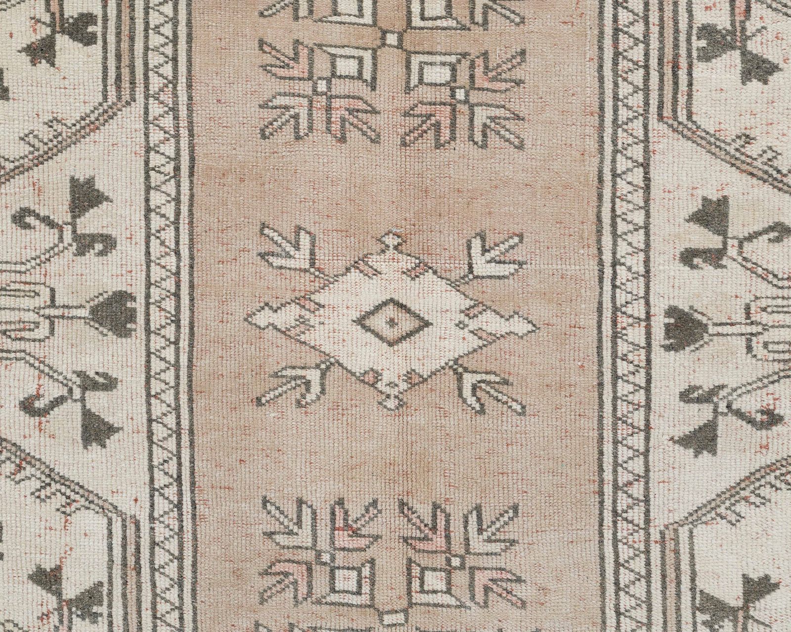 Turkish Rug, Neutral Vintage Rug, Wool Rug, Turkish Rug, Anatolian Rug, Bedroom Rug, Naturel Rug, Living Room Rug, Antique Handmade Rug photo Textiles