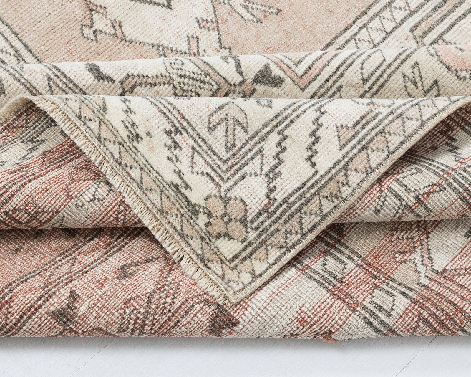 photo furniture Turkish Rug, Neutral Vintage Rug, Wool Rug, Turkish Rug, Anatolian Rug, Bedroom Rug, Naturel Rug, Living Room Rug, Antique Handmade Rug