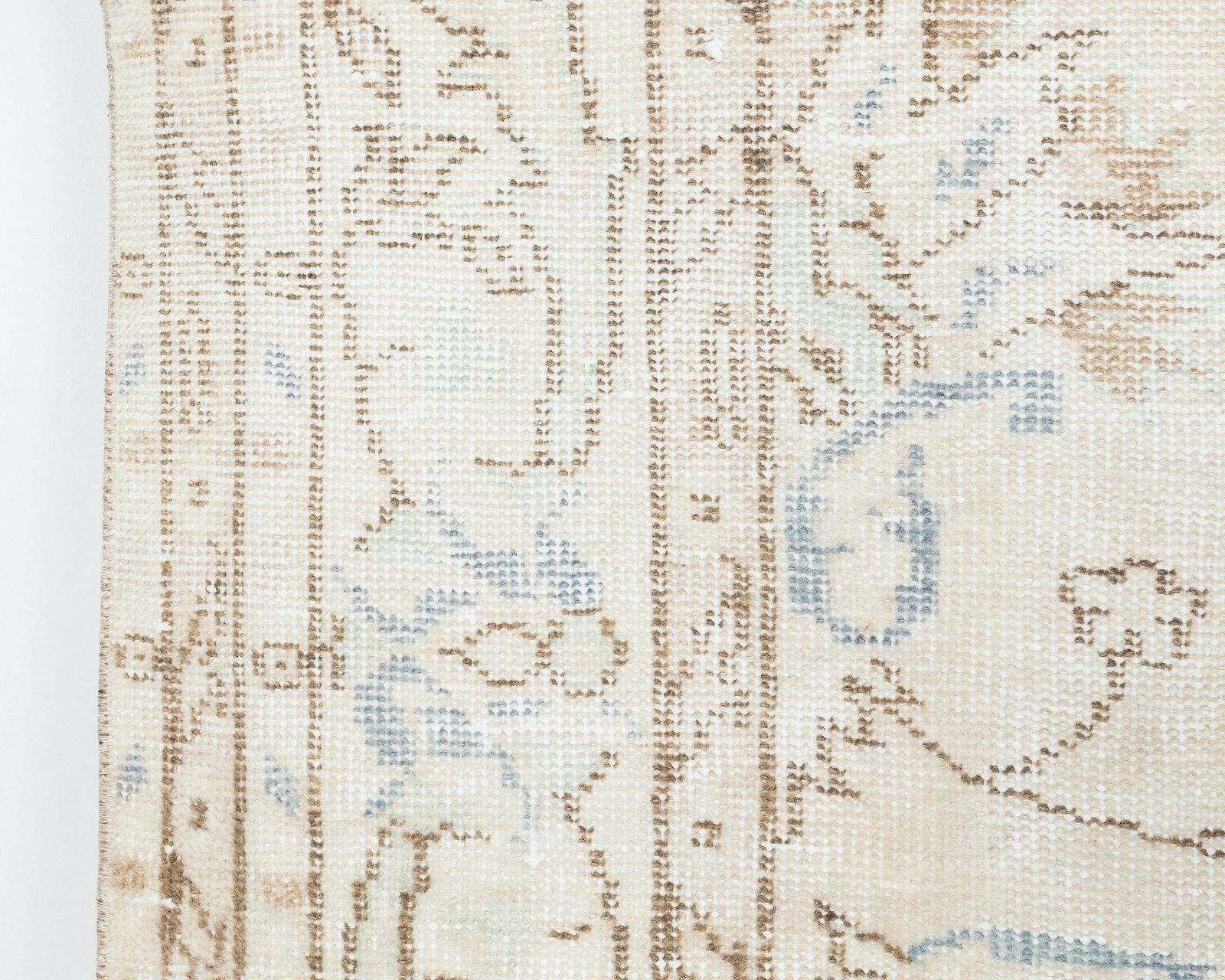 7.1 X 9.7 Feet Vintage Rug, Antique Turkish Rug, Unique Rug, Area Rug, Neutral Rug, Living Room Rug, Handmade Rug, Designer Rug, Large Rug. photo furniture