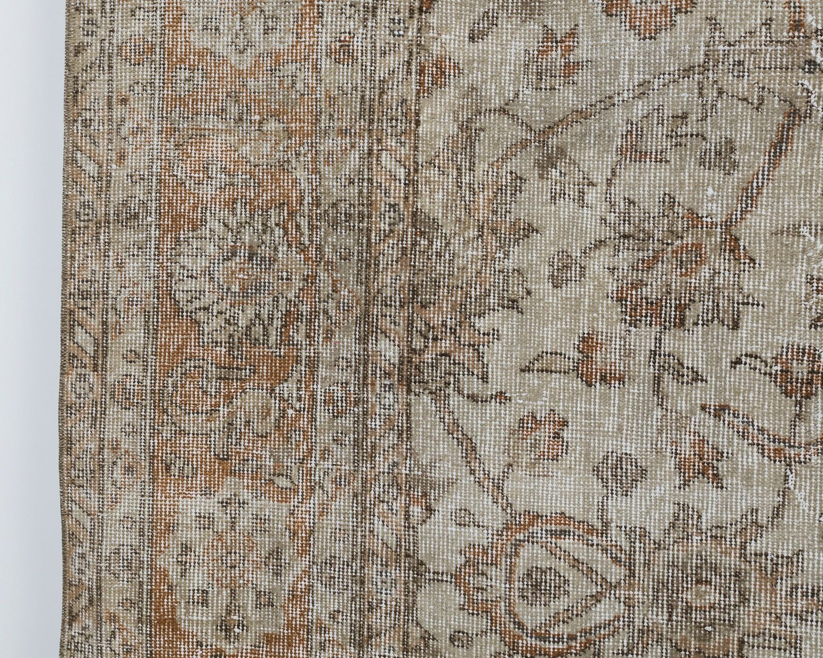 6.7 X 9.6 Feet Turkish Rug, Neutral Vintage Rug, Low Pile Rug, Oushak Rug, Anatolian Rug, Oversized Rug, Living Room Rug, Antique Rug photo vinterior
