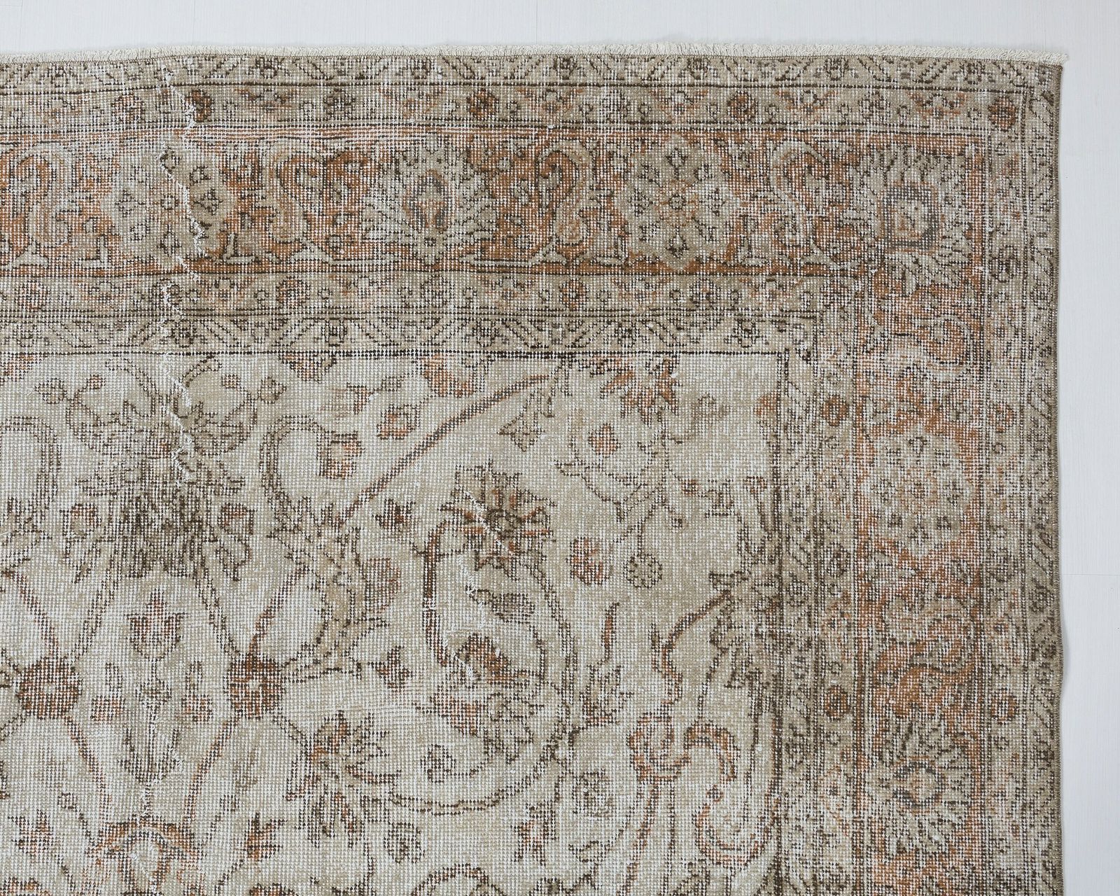 6.7 X 9.6 Feet Turkish Rug, Neutral Vintage Rug, Low Pile Rug, Oushak Rug, Anatolian Rug, Oversized Rug, Living Room Rug, Antique Rug photo vintage