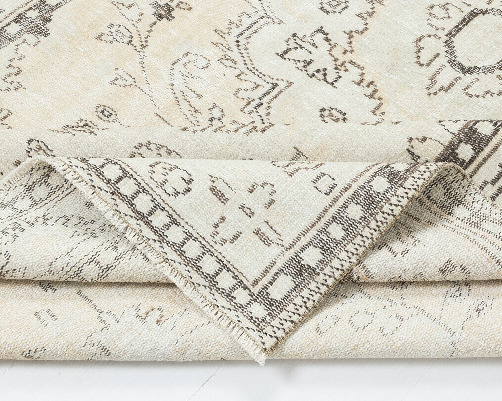 photo for sale 6x10 Vintage Rug, Faded Turkish Rug, Handmade Rug,Oushak Rug, Antique Rug, Low Pile Rug, Faded Rug, Living Room Rug, Old Rug,Area Rug, A4096