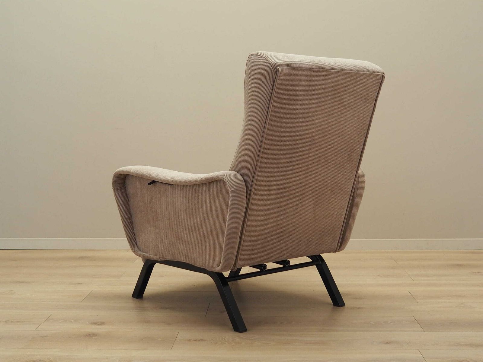 Adjustable Armchair, Italian Design, 1970s, Production: Italy photo 1139.0