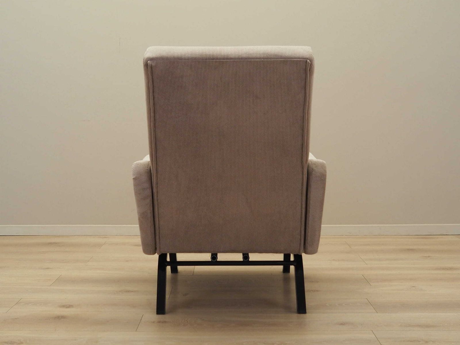 Adjustable Armchair, Italian Design, 1970s, Production: Italy photo vinterior