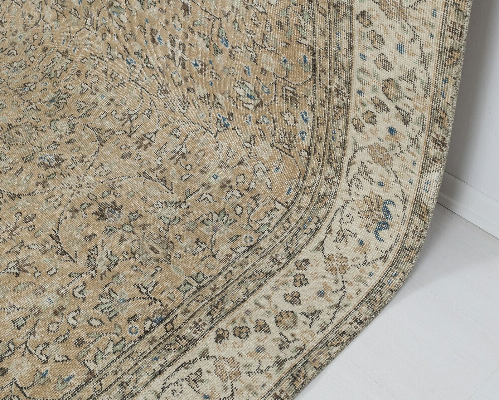 7 X 10.7 Feet Neutral Vintage Rug, Turkish Rug, Low Pile Oushak Rug, Anatolian Rug, Oversized Rug, Neutral Rug, Living Room Rug, Antique Rug photo vinterior