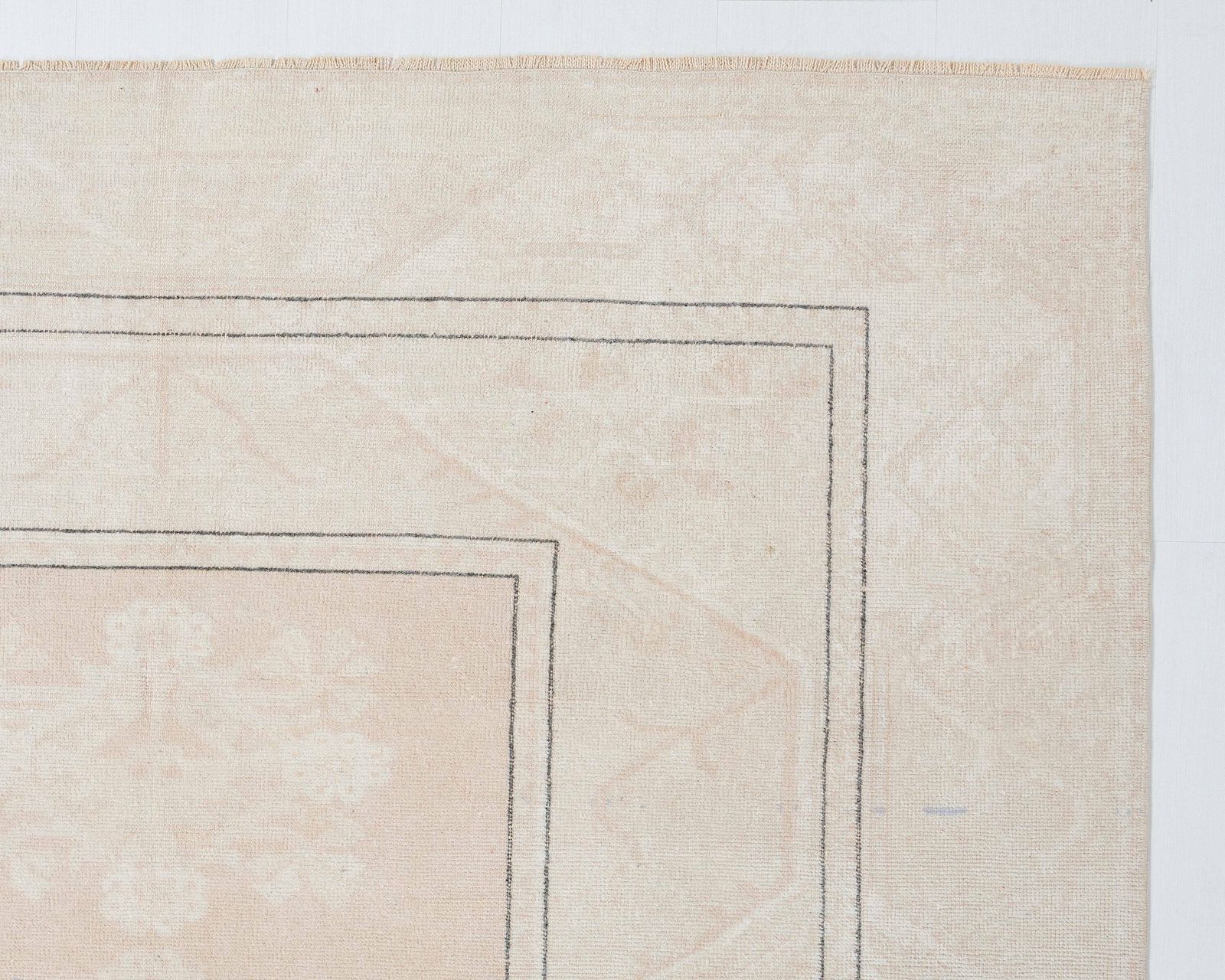 6x9 Vintage Rug, Neutral Turkish Rug, Beige Rug, Antique Rug, Oushak Rug, Anatolian Rug, Low Pile Rug, Naturel Rug,Living Room Rug,Faded Rug photo vintage
