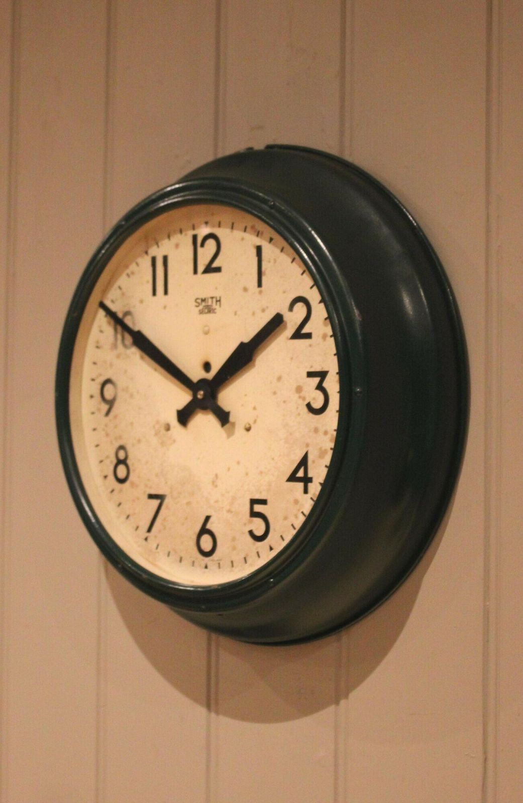 Original Green Metal Wall Clock photo furniture