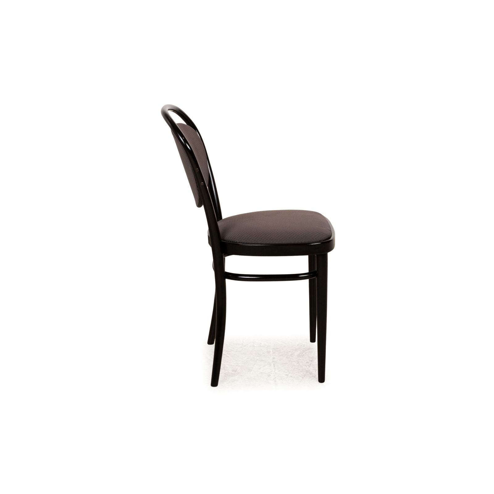 Lot de 4 chaises Thonet 214 en bois noir photo vinterior