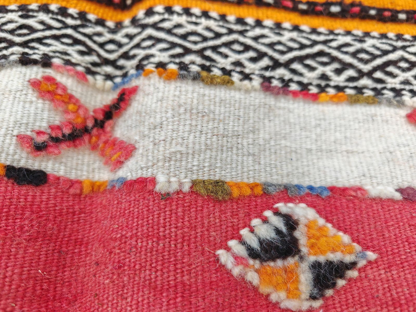 No Custom Fee Charge. Handmade Moroccan Vintage Rug 205x114 Cm photo 650.0
