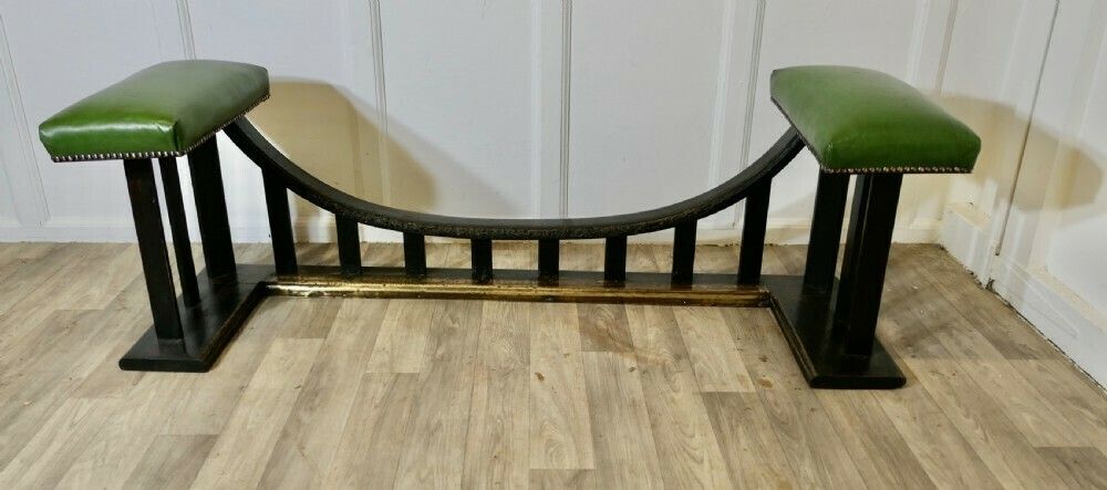 A William Birch Arts And Crafts Heavy Oak Club Fender photo vinterior