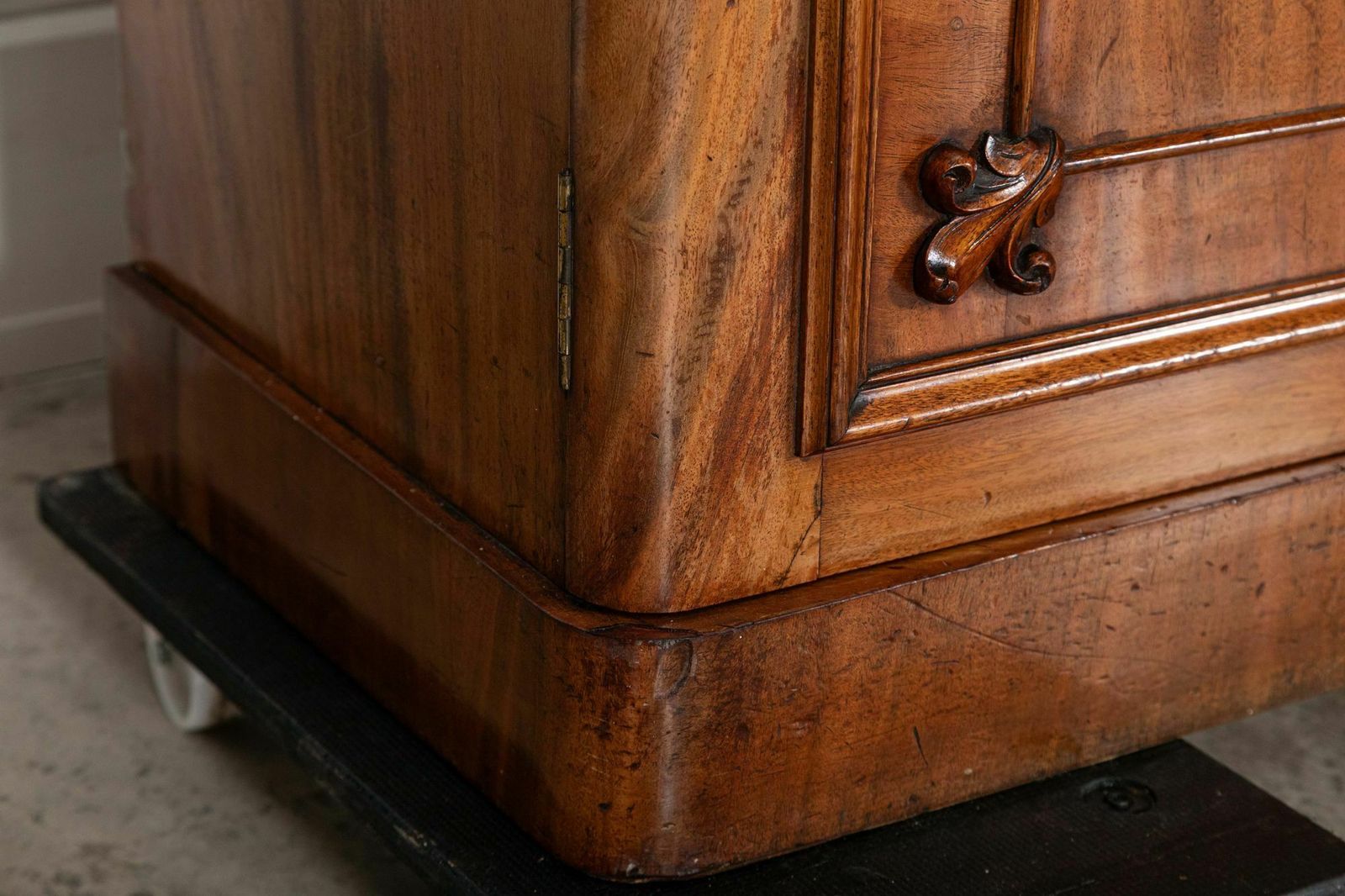photo vintage Monumental Early 19thc English Mahogany Glazed Library Bookcase