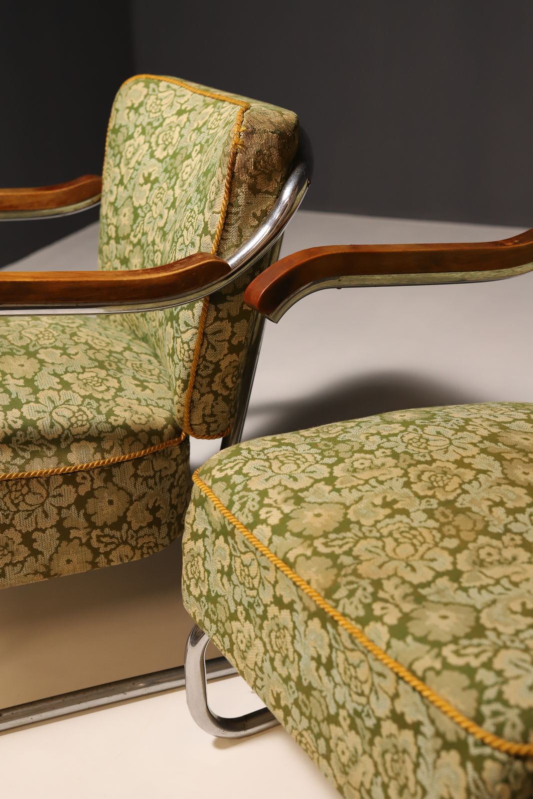 2189.0 Pair Of Cantilever Tubular Steel Armchairs For Kovona, Czechoslovakia, 1950’s photo