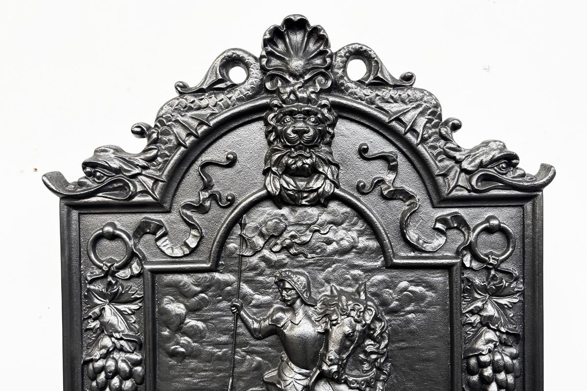 Reclaimed Antique Victorian Cast Iron Free Standing Fire Grate photo for sale