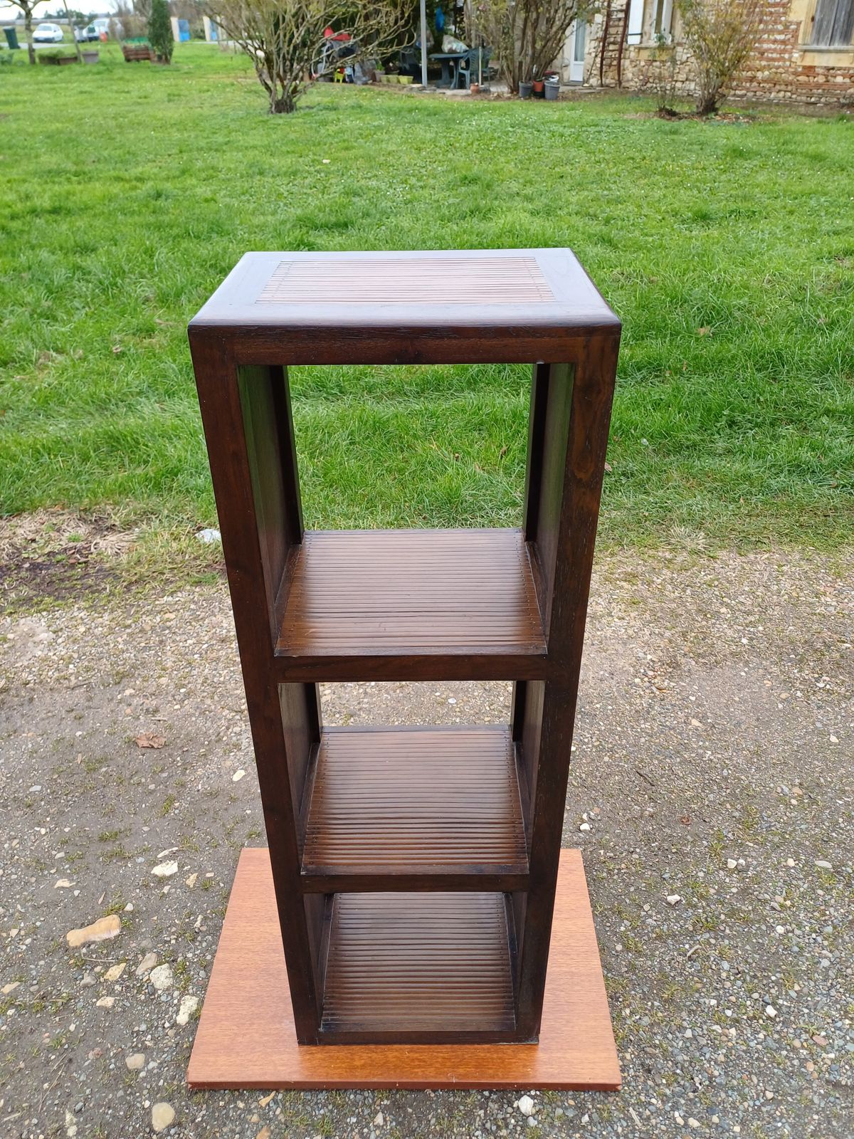 photo furniture Shelving Unit Maison Du Monde, 1970s