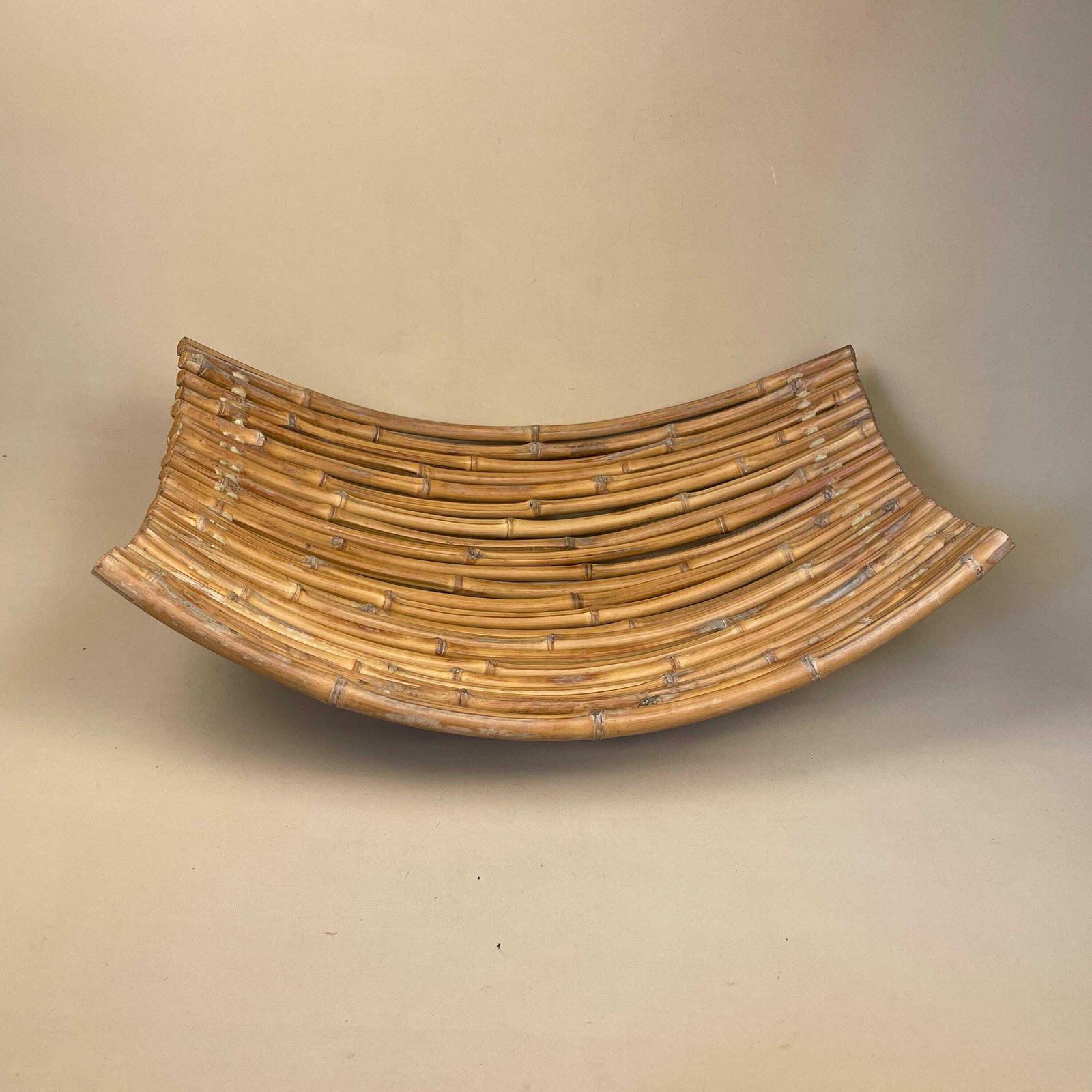 Bamboo Retro Handmade Woven Tray Vintage Placemat Brown Boho Decorative Oval Curved Fruit Bowl Wood Wooden Antique Table Top Plate Display