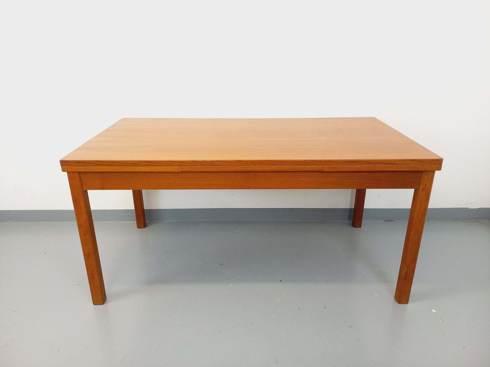 Table scandinave rectangulaire en teck photo furniture