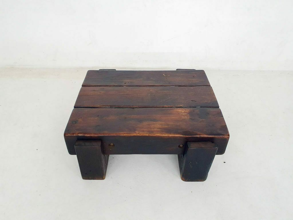 Mid Century Brutalist Massief Houten Salontafel, Nederland, Ca. Jaren 1970 photo Meubels