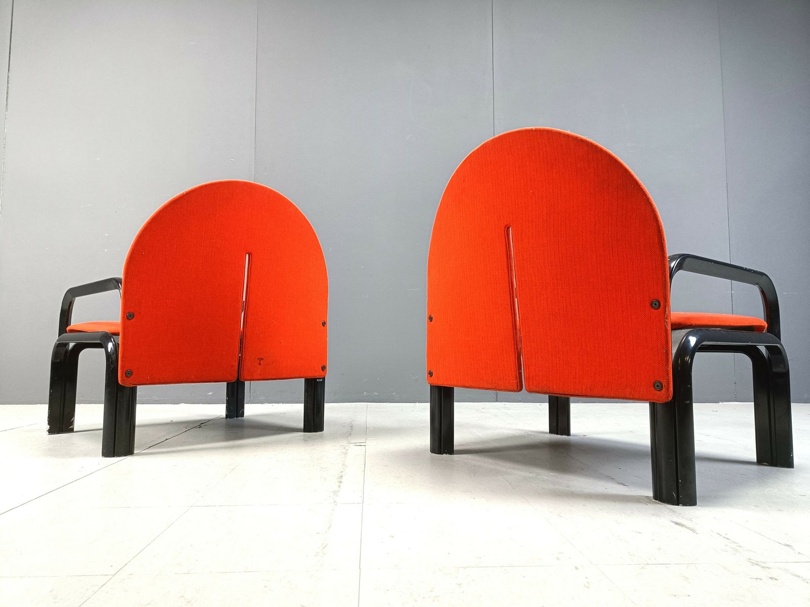 Pair Of Gae Aulenti '54 L' Armchairs For Knoll International, 1970s photo furniture