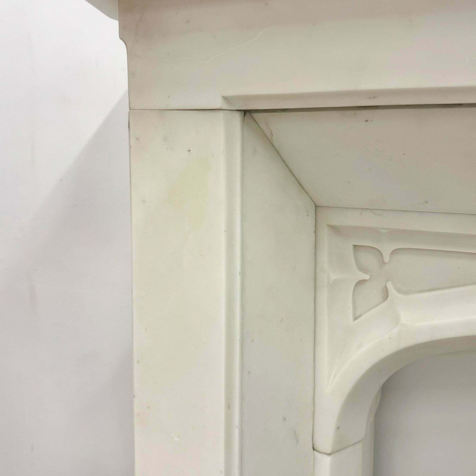 photo vinterior Antique Gothic Revival Statuary Marble Fireplace