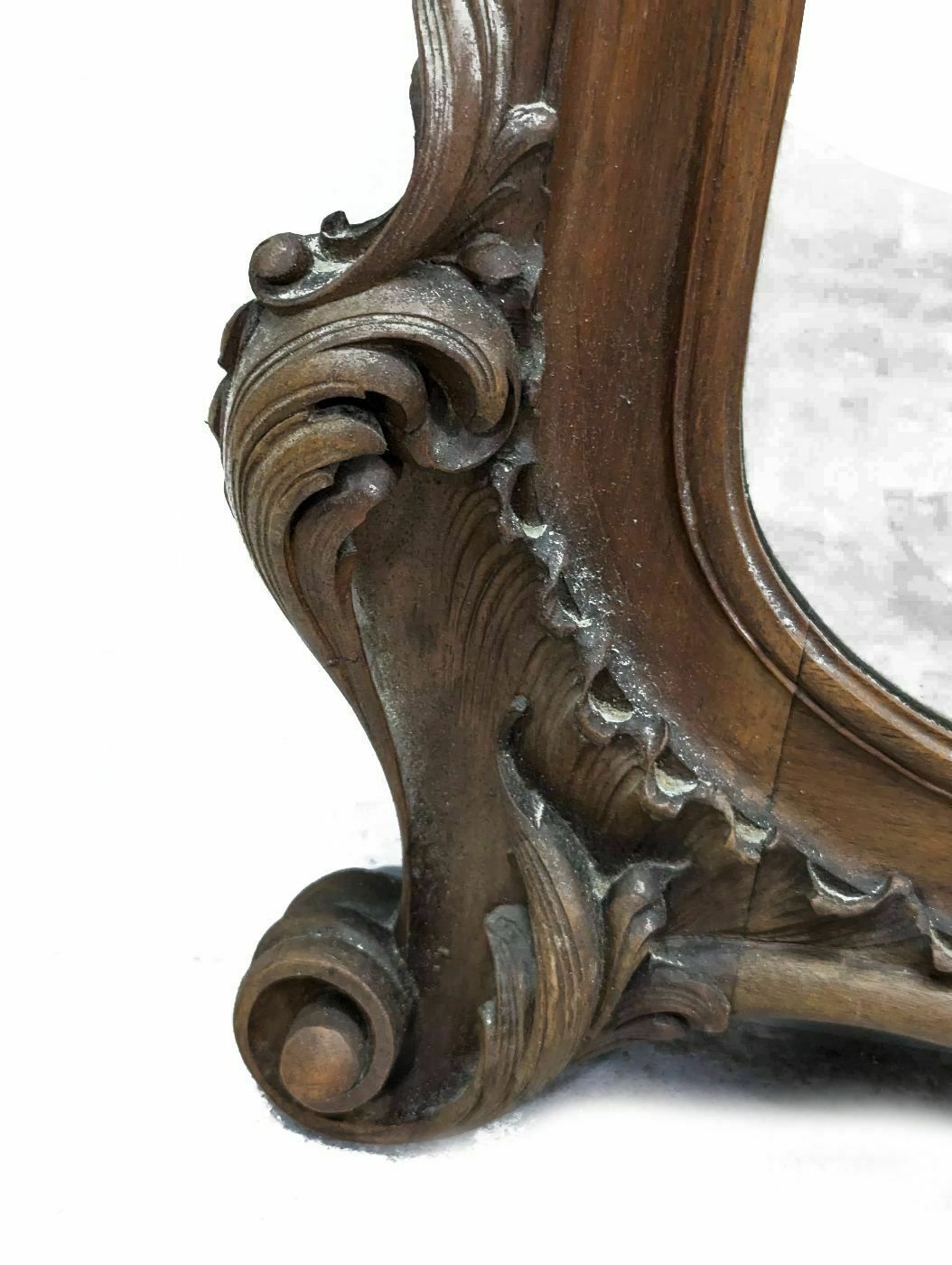 Louis XV Style Natural Wood Mirror With Cherub Decoration photo 1608.0